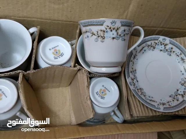 طقم صيني 71 قطعه جديد بالكرتونه