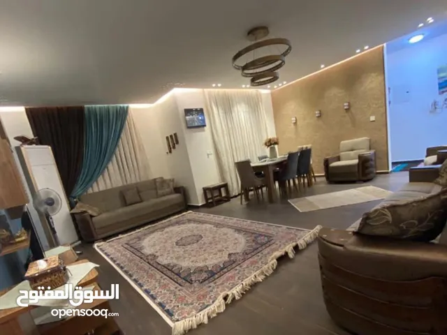 163 m2 3 Bedrooms Apartments for Sale in Baghdad University