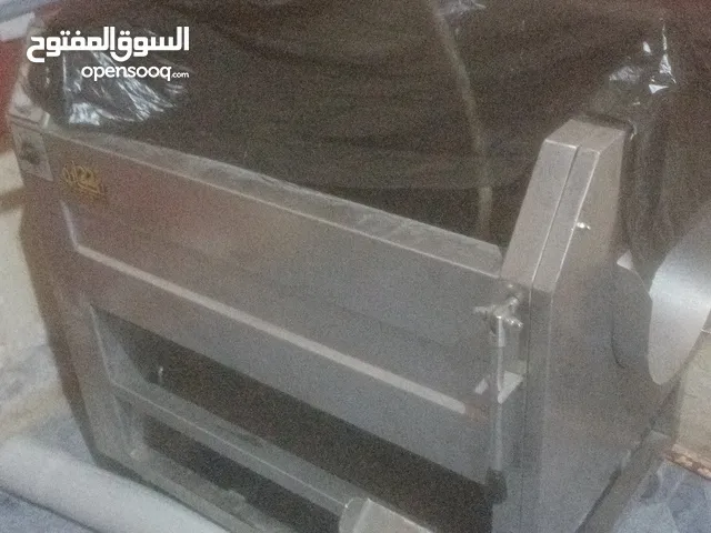مكينة تغليف وحفظ الطعام فاكيوم +مكينة تقريش بطاط + مكينة تقطيع البطاط