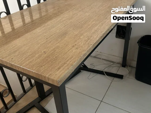 طاولة رخام إستخدام شهر فقط