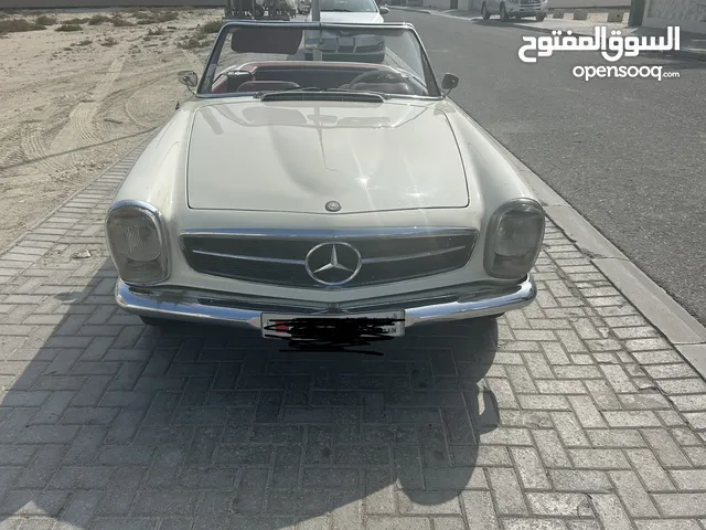 Mercedes Benz SL 380 Older than 1970 in Muharraq