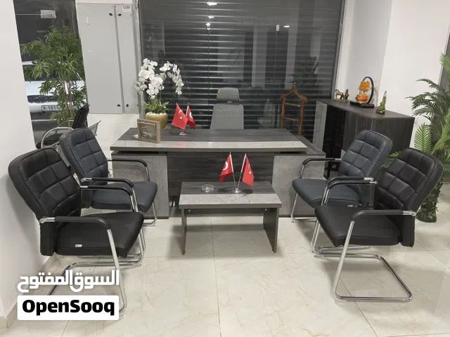 مكتب فخم مفروش فرش حديث وراقي للايجار