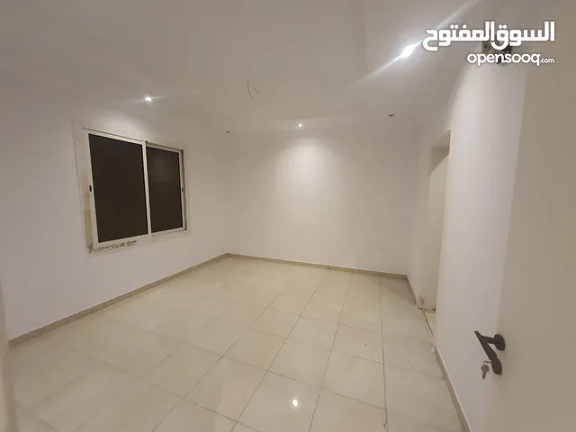167 m2 3 Bedrooms Apartments for Rent in Al Riyadh Al Izdihar