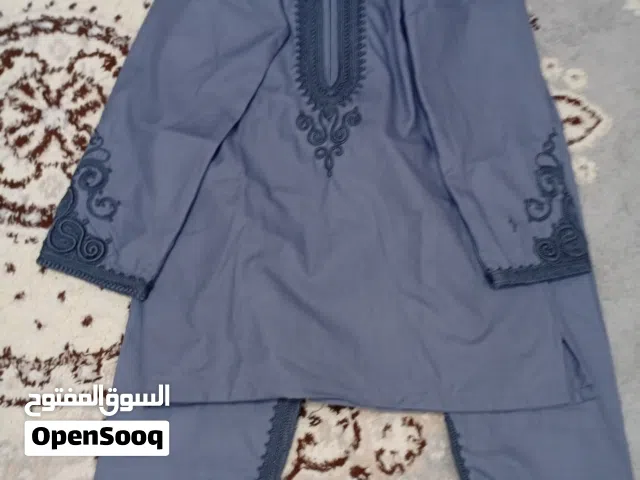بدله عربي مع النقش كما في الصوره البدله الواحده 250 نصف يد الخياطه