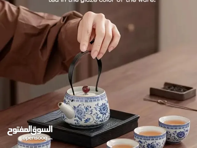 مجموعة شاي بورسلين فاخرة باللون الأزرق والأبيض