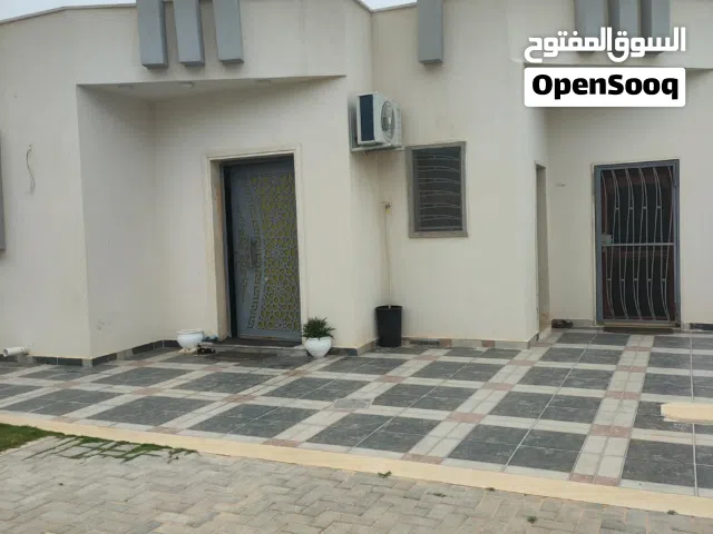 منزل للبيع مساحته 135م مقام على أرض مساحتها 300م