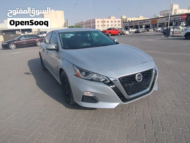 2020 نيسان التيما S