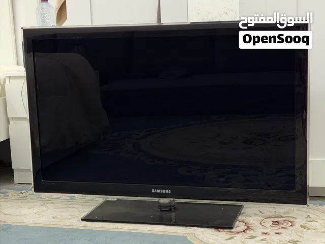 للبيع تلفزيون سامسونج نظيف و شغاله