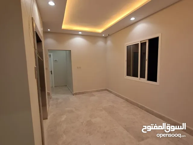 130 m2 1 Bedroom Apartments for Rent in Al Riyadh Al Aqiq