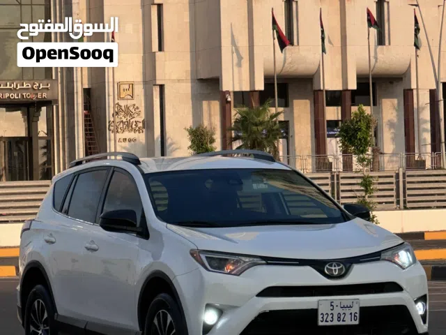 2017 تويوتا راف فور LE