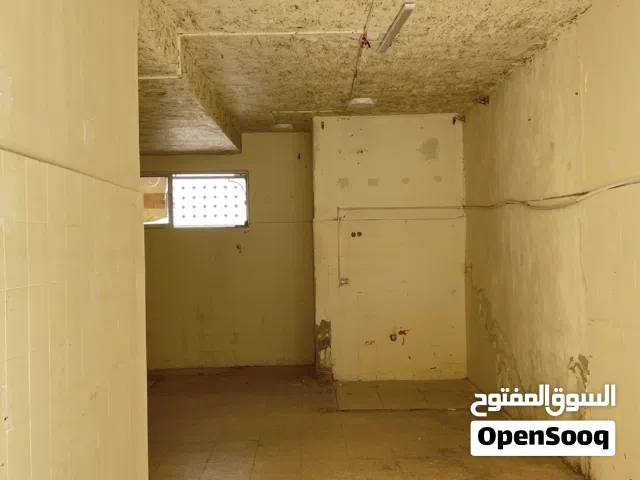 مخازن عدد 2 للأيجار