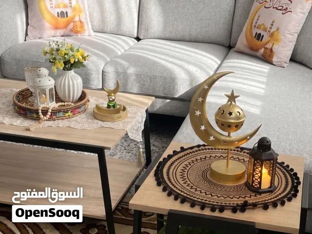 طاولة 5 قطع وحده كبيرة 4 صغار