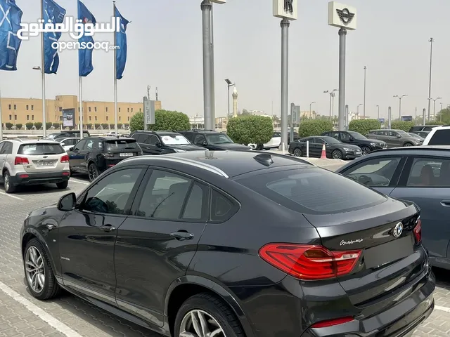 لهواة النوادر بى ام X4 موديل 2017 اعلى فئة عداد فقط 50 الف بدى كت Mpower كامل الوكالة استخدام دكتورة