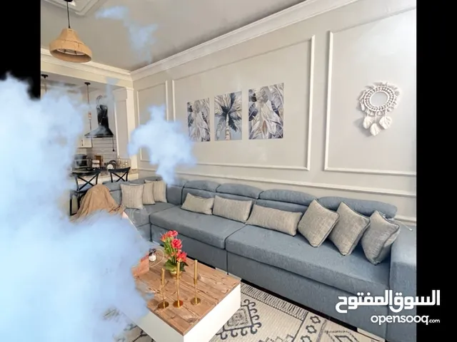 صالون حرفLشبه جديد ليه سنه ونص فقط