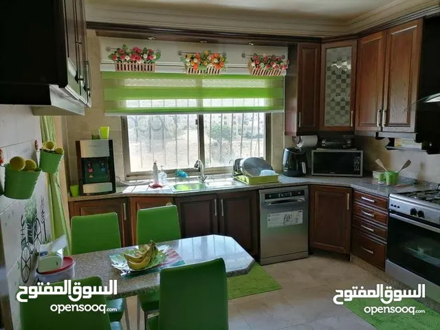 150 m2 3 Bedrooms Apartments for Sale in Amman Al Kursi
