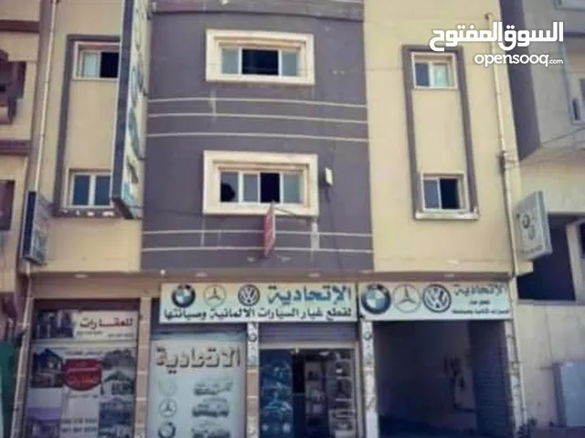 مبناء في شارع سعدون مساحته 642متر