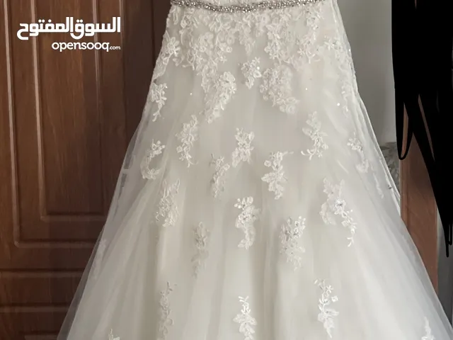 بدلة عرس فخمة من the wedding shop