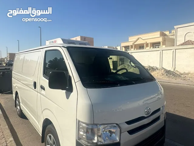 Used Toyota Hiace in Abu Dhabi