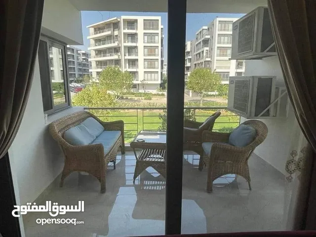 شقه للبيع في كمبوند تاج سيتى أمام مطار القاهرة الدولي