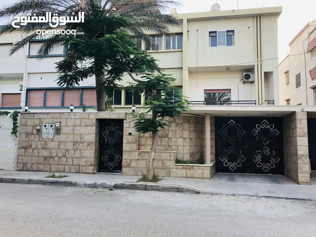 300 m2 More than 6 bedrooms Townhouse for Sale in Tripoli Hai Alandalus