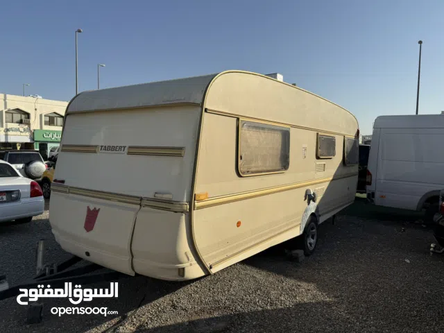 كرفان أوروبي موديل 2018 نظيف جدا