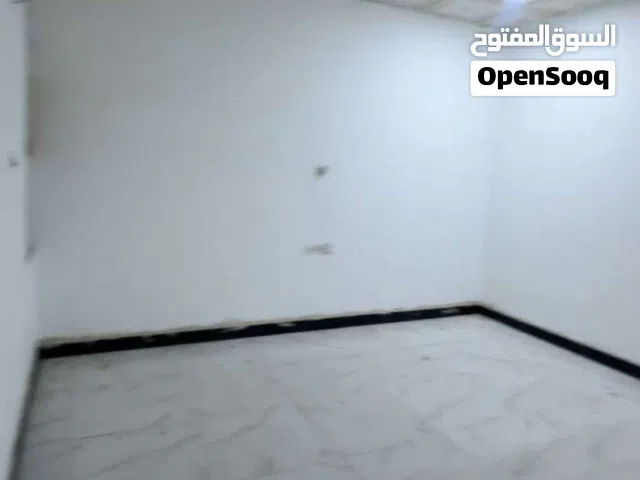 100 m2 3 Bedrooms Townhouse for Rent in Basra Juninah