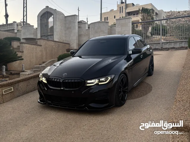BMW 330E black