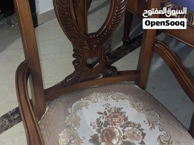 طاولة طعام خشب اصلي ثقيل