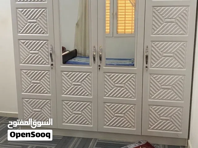 خزانة بيضاء انيقة اربع ابواب مع مرايات