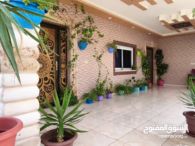 1000 m2 1 Bedroom Townhouse for Sale in Ramtha Romtha