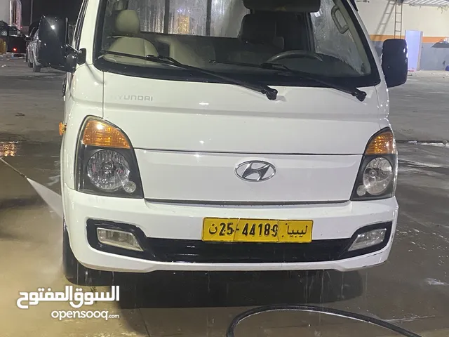 Used Hyundai H 100 in Tripoli