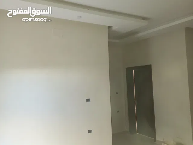 اسطى زواق وستوك وعوازل وديكورات ليبي واسعار ممتازه جدا داخل وخارج مدينة طرابلس متواجد الان