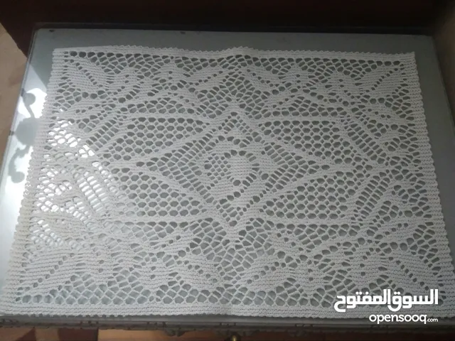مفارش كروشيه توضع على كراسي الانتريه