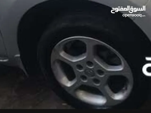 طقم جنط نيسان ليف قياس 16 نجمة أصلي وكالة نظيف جدا