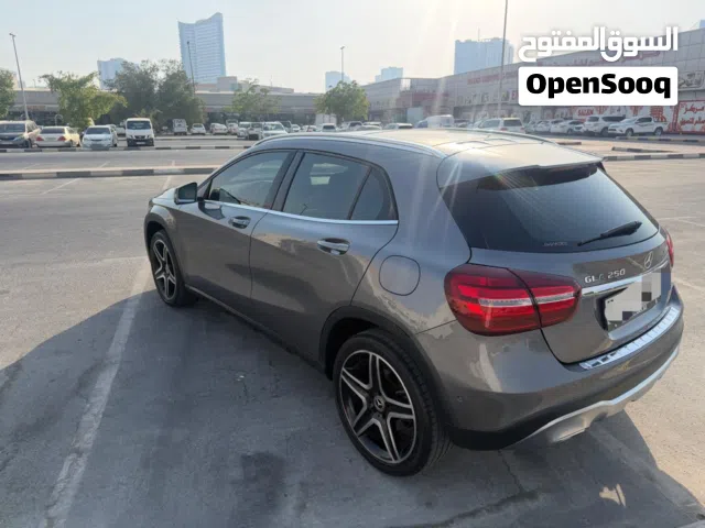 2018 مرسيدس بنز الفئة-GLA GLA 250