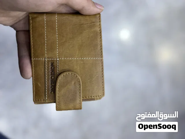 محفضات جلود طبيعيه 100٪ بطابع عصري