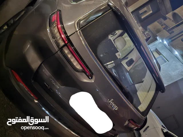 Jeep Grand Cherokee Limited (L) - 2021