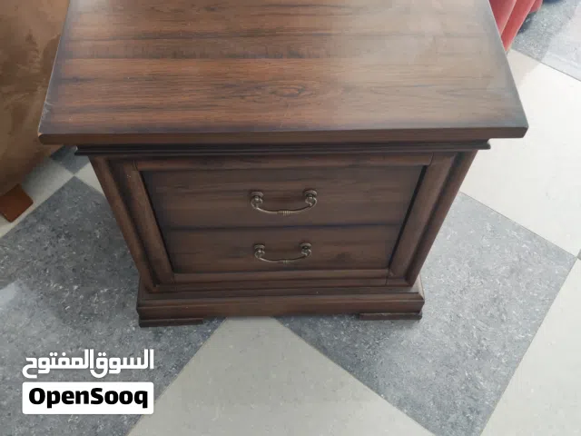 كومودينو وطاوله انتري