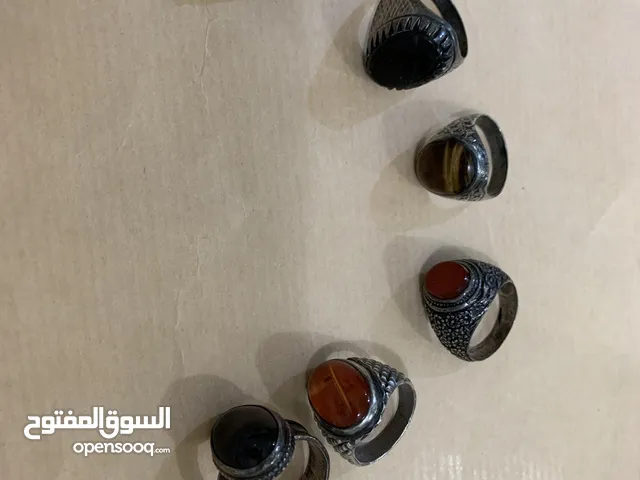 للبيع 6 خواتم عقيق اصلي من النوادر