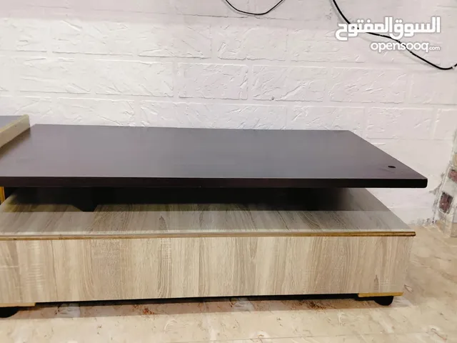 طاولات للبيع او البدل على عصافير كوكتيل