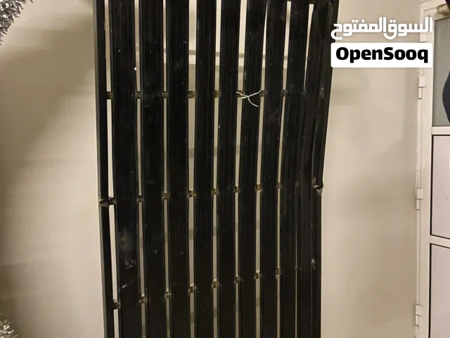 سرير سنقل حديدي