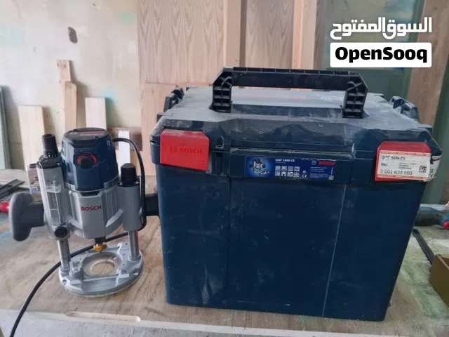 ماكينة فورمايكا بوش