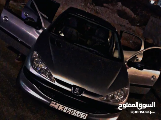 Used Peugeot 206 in Zarqa