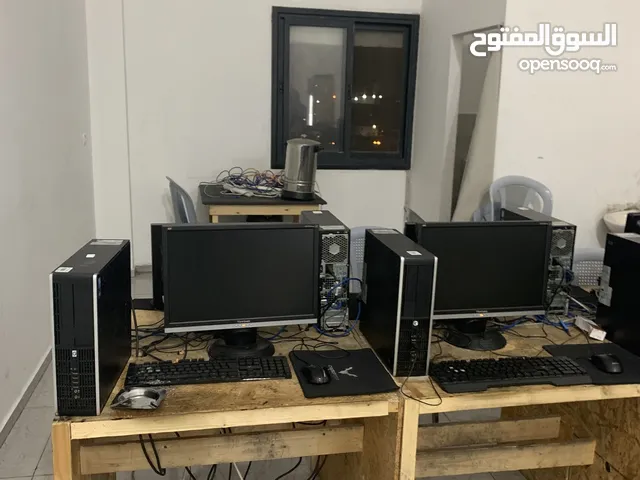 كومبيوتر جديد مع شبكة ومكاتب وكوبيرد وماوس وجميع الملحقات