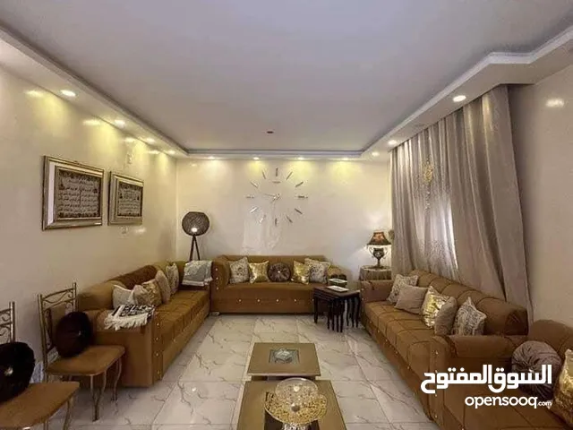 240 m2 5 Bedrooms Villa for Sale in Amman Al Muqabalain
