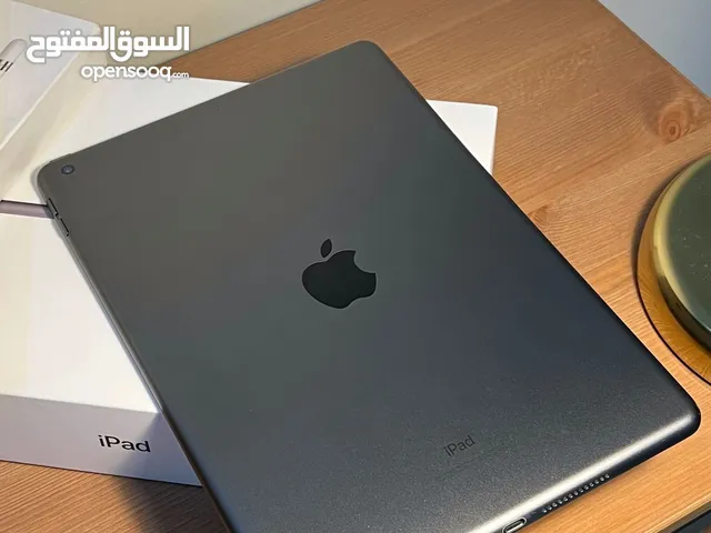 Apple iPad 8 128 GB in Al Dakhiliya