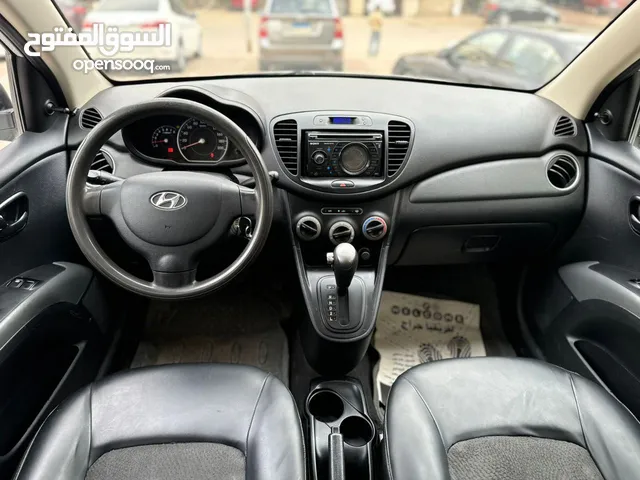 هيونداي I10 موديل 2016 اوتوماتيك بحاله ممتازه عداد 123 ألف فابريكا بالكامل ماعدا رفرف