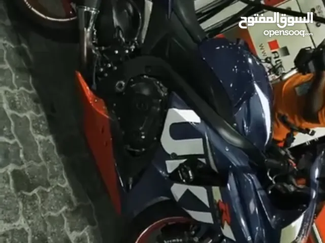 سراد ازرق ابيض gsxr 1000