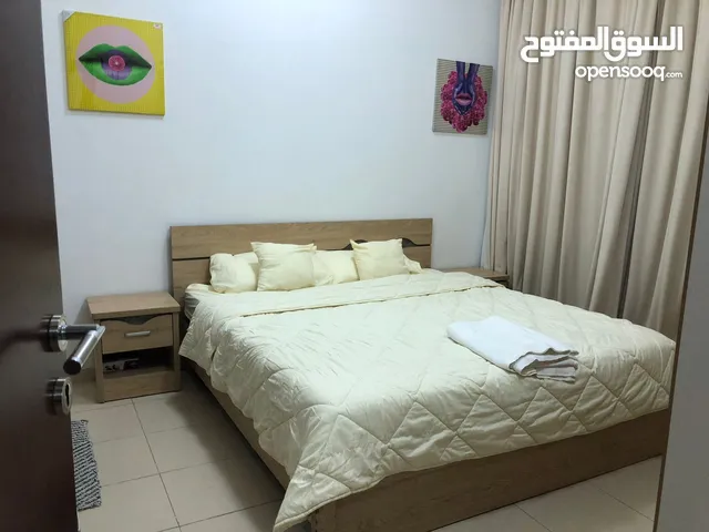 غرفة وصالة نظيفة جدا مفروشة للإيجار الشهري في عجمان أبراج السيتي تاور مقابل جراند مول بجوار السفير