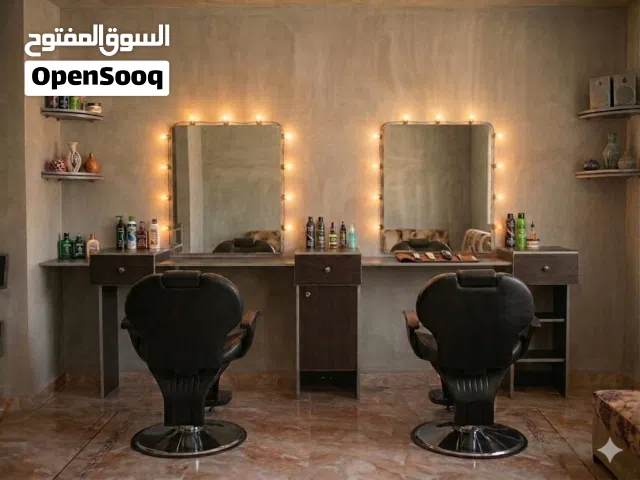 كراسي حلاقة 2 جديد  كاونتر 2 جديد  رفوف 5 جديد